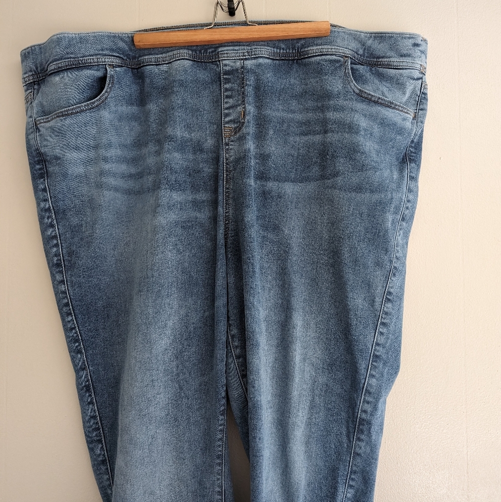 Torrid Skinny Lean Jeans - Picture 3 of 9